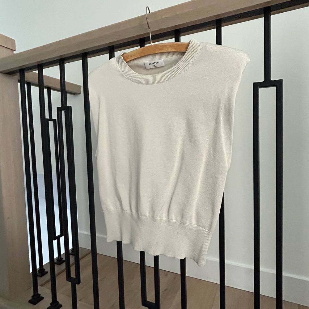 Babaton Sculpt Knit Shoulder Pad